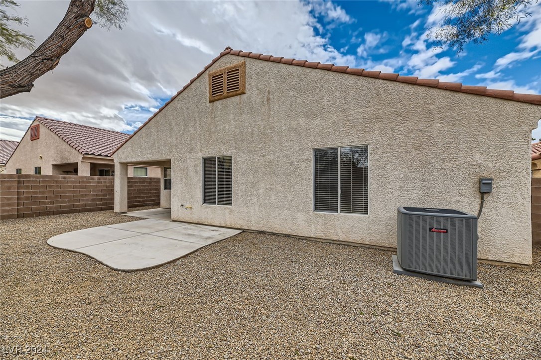 10810 Porto Foxi Street