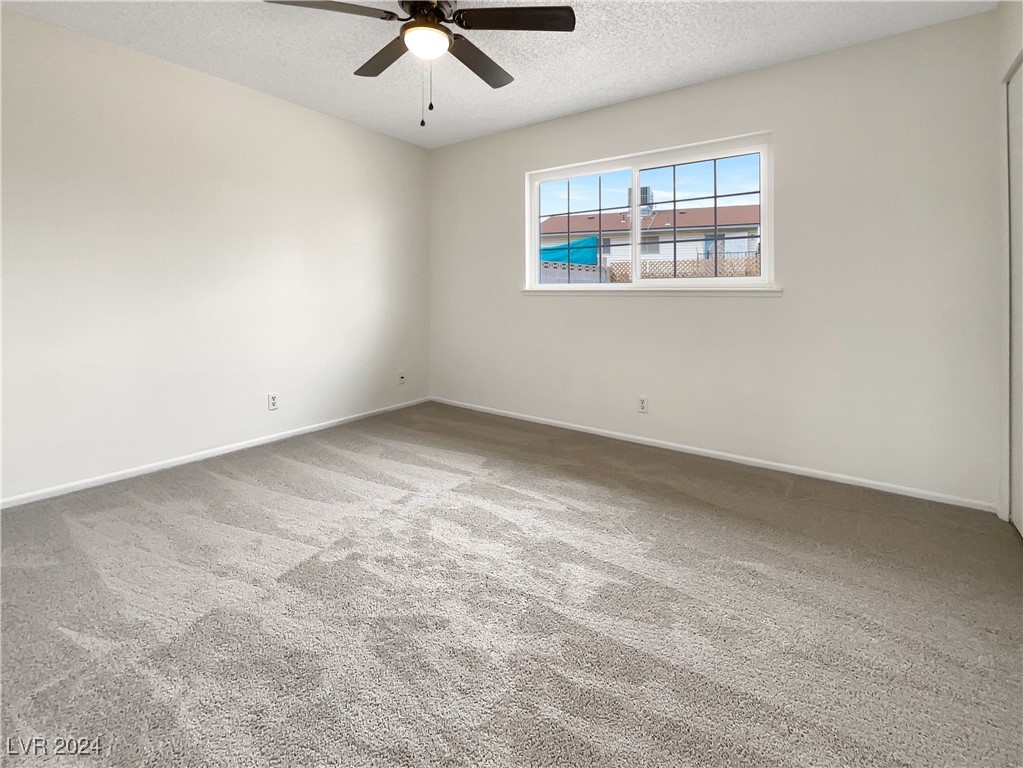 7704 Macaw Lane