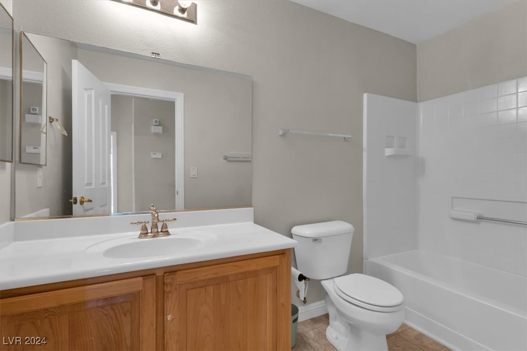 8735 Traveling Breeze Avenue 102