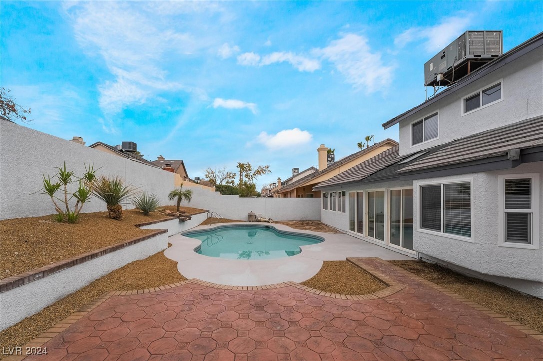 303 Vallarte Drive