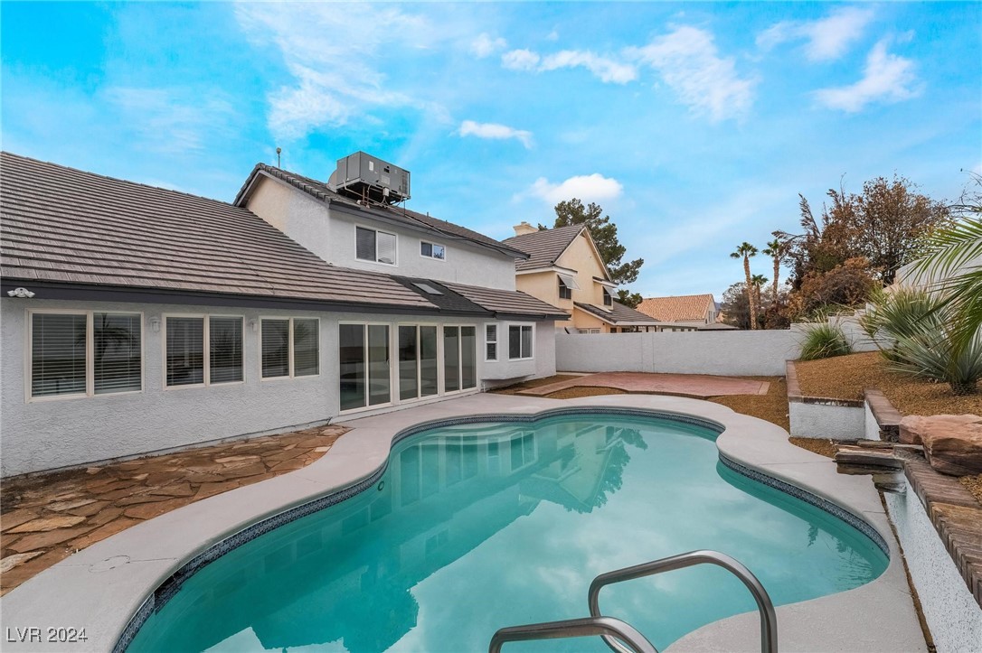 303 Vallarte Drive