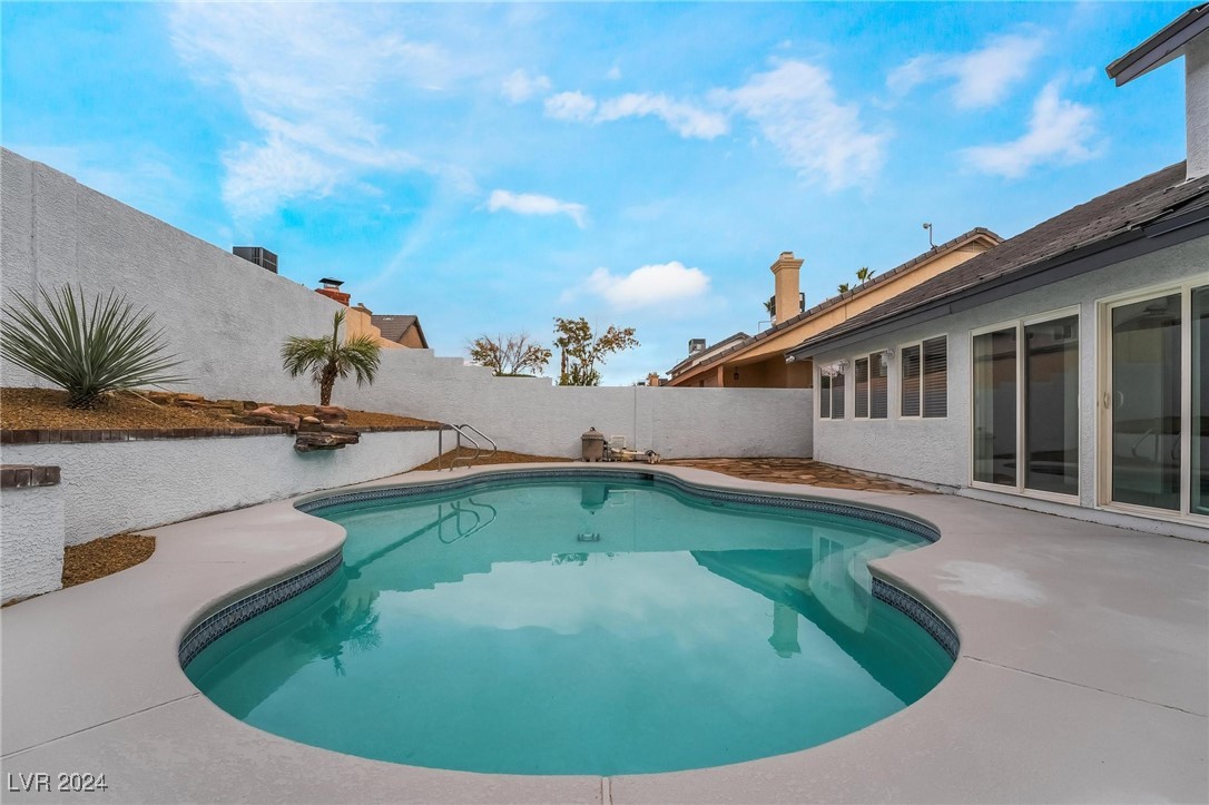 303 Vallarte Drive