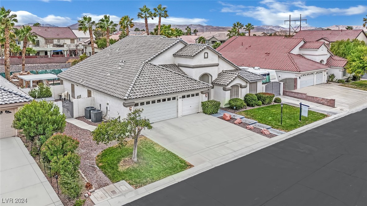 233 Molly Court