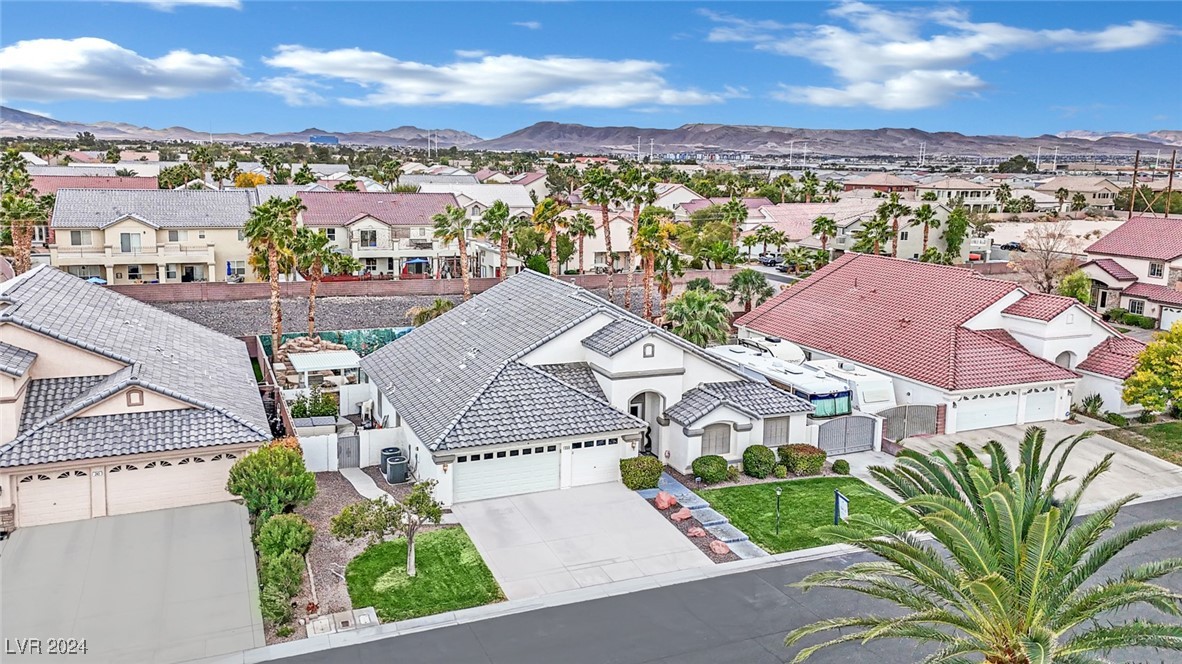 233 Molly Court