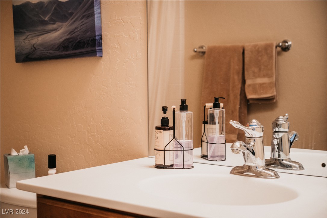 7345 Shelduck Street