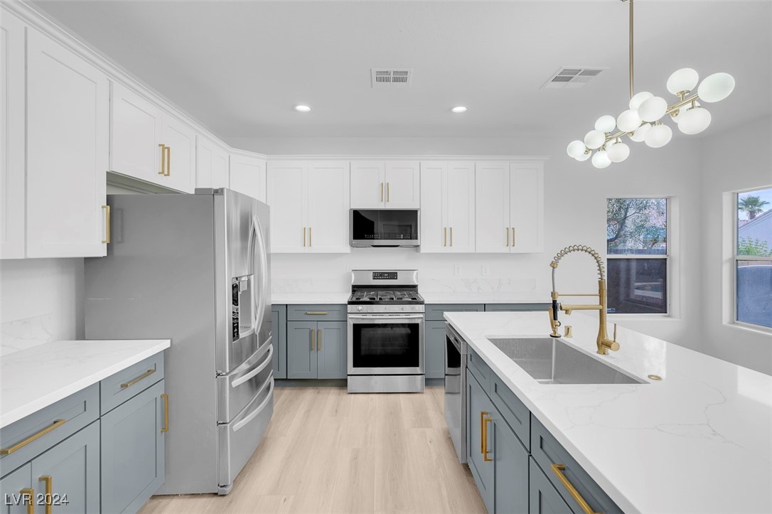 7717 Rainbow Cove Drive