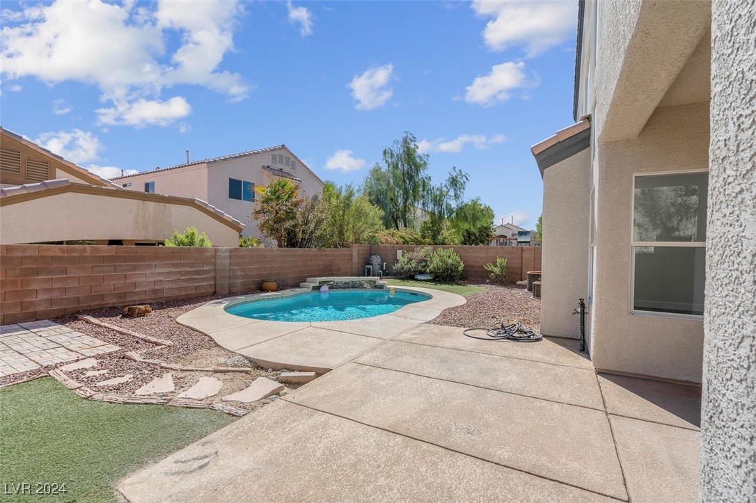 7717 Rainbow Cove Drive