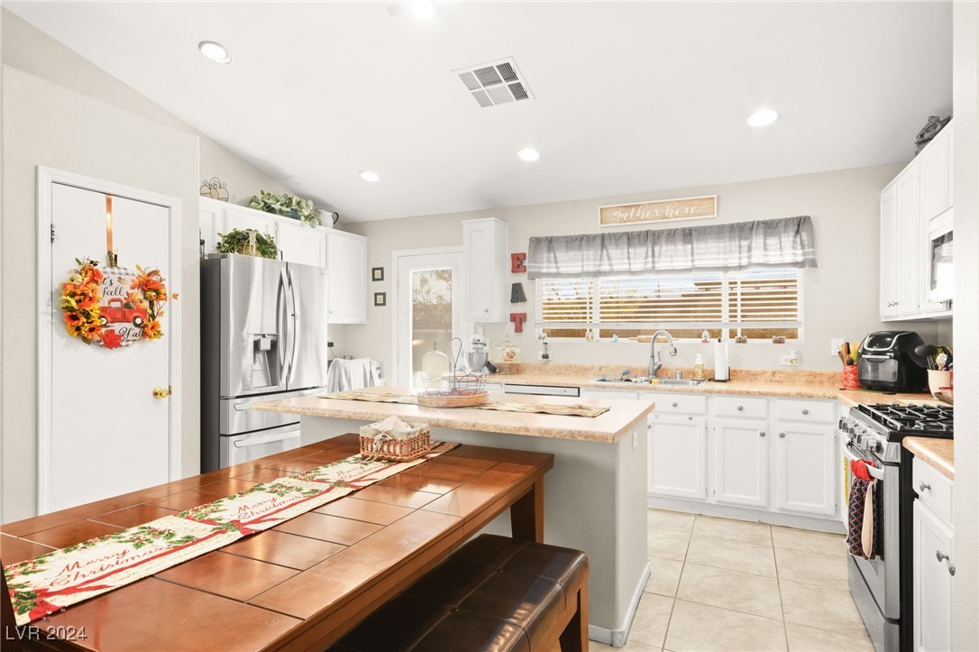 7909 Lovely Pine Place