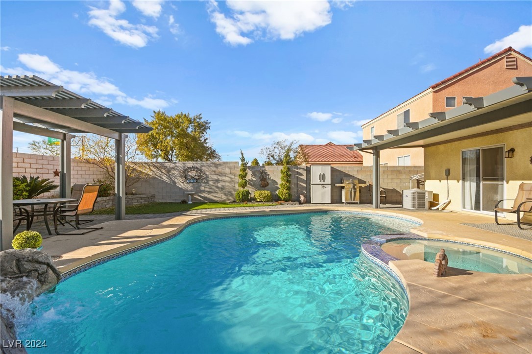 7909 Lovely Pine Place