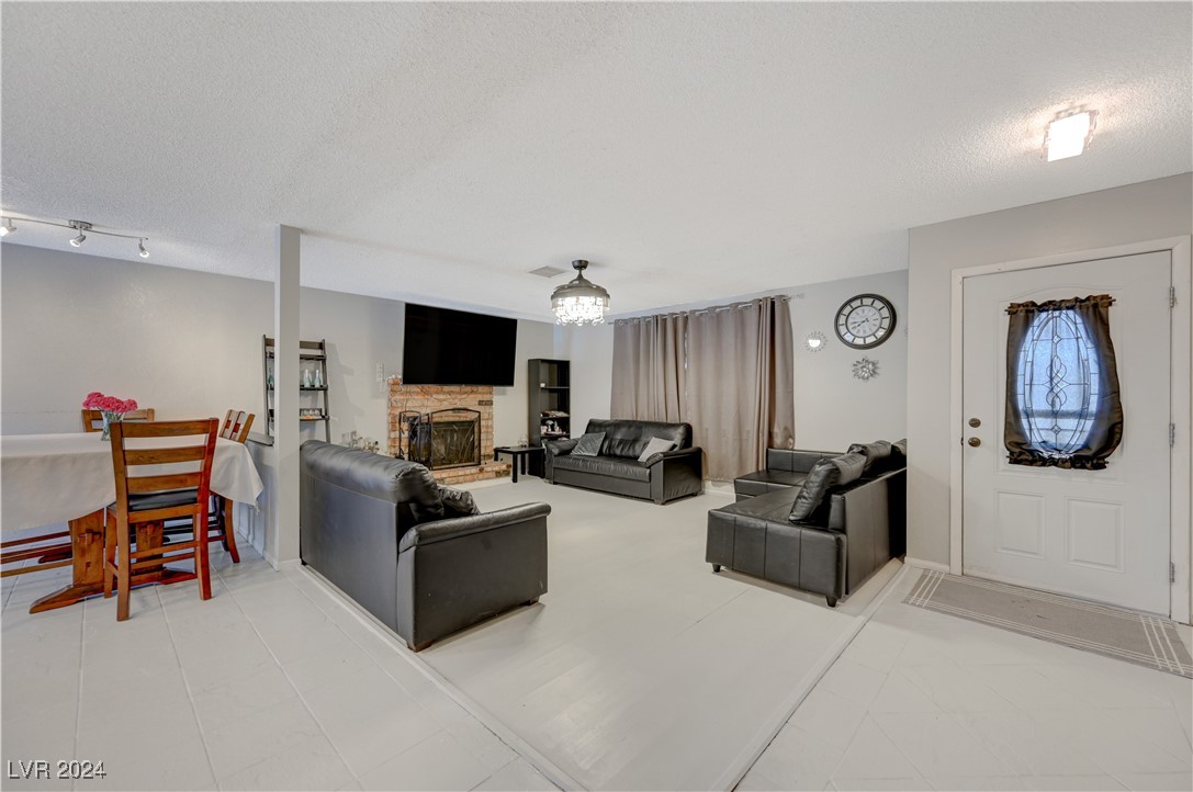 614 Hidden Valley Drive