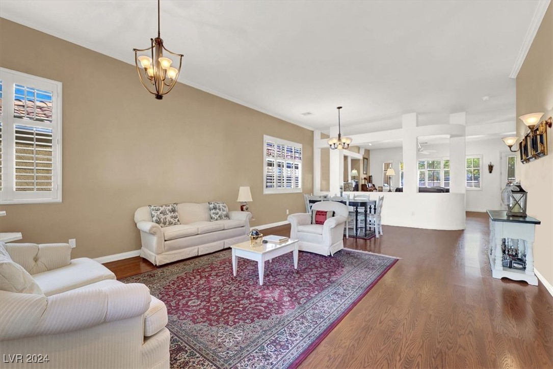 2110 Mooreview Street