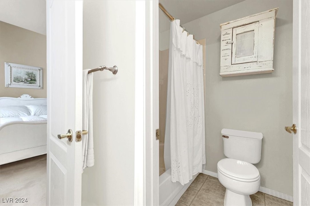 2110 Mooreview Street