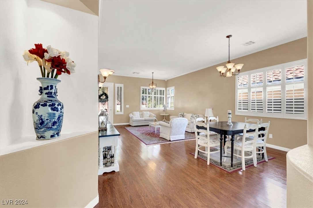 2110 Mooreview Street