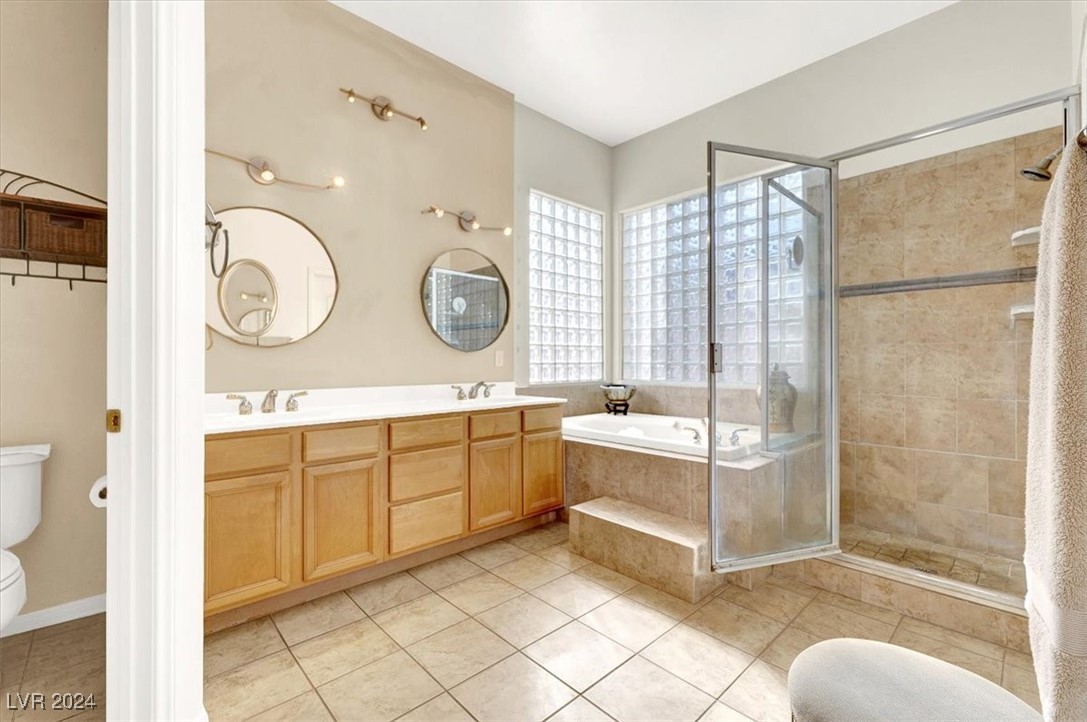 2110 Mooreview Street