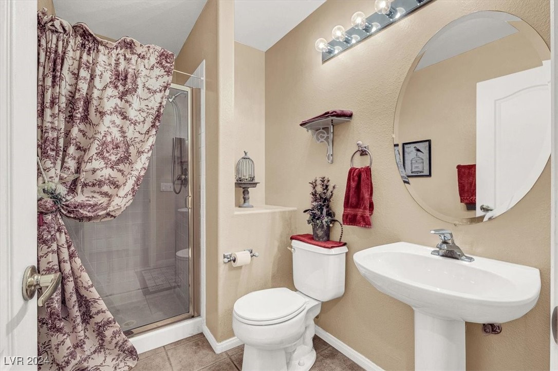 2110 Mooreview Street