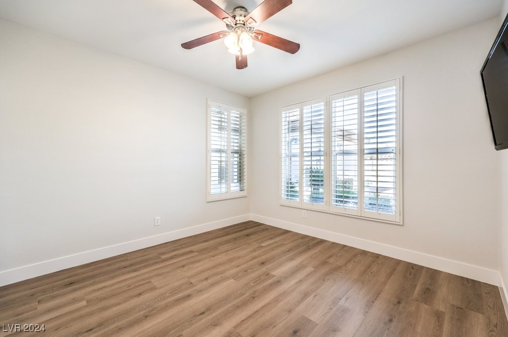 5845 Pristine Falls Avenue