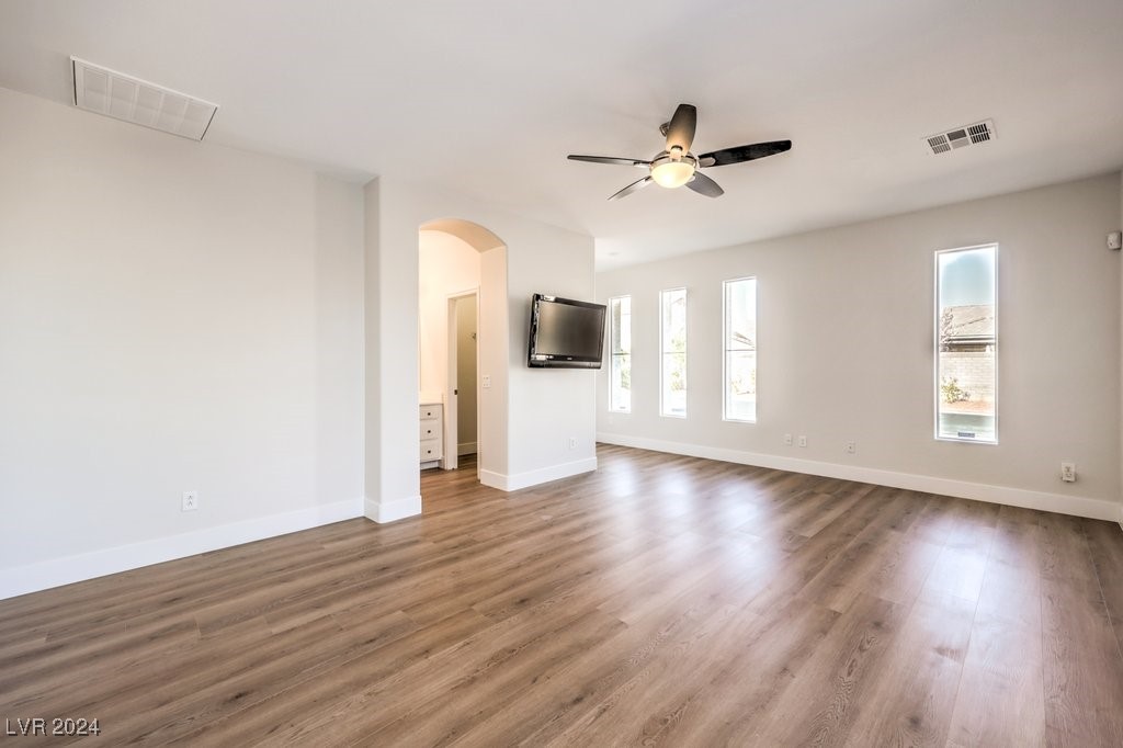 5845 Pristine Falls Avenue