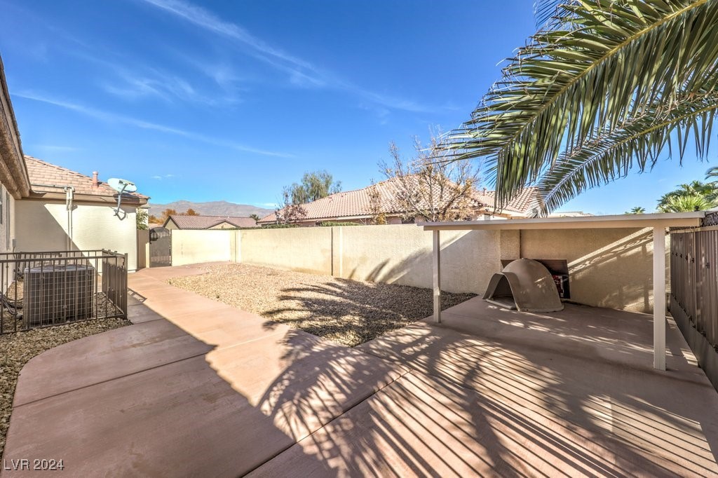 5845 Pristine Falls Avenue