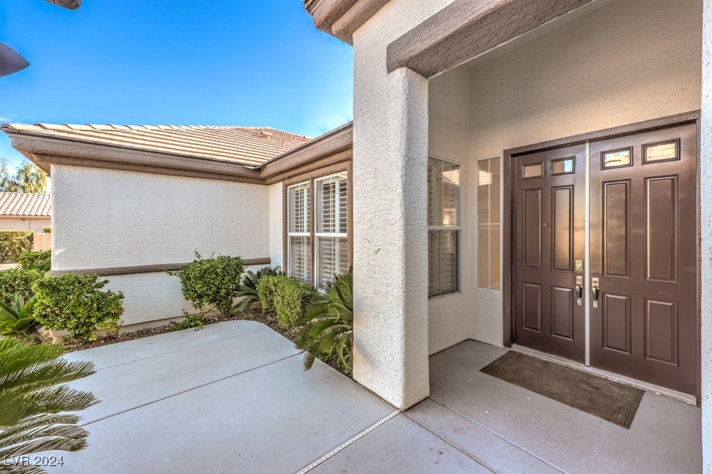 5845 Pristine Falls Avenue