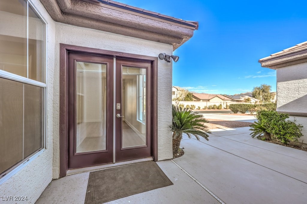 5845 Pristine Falls Avenue