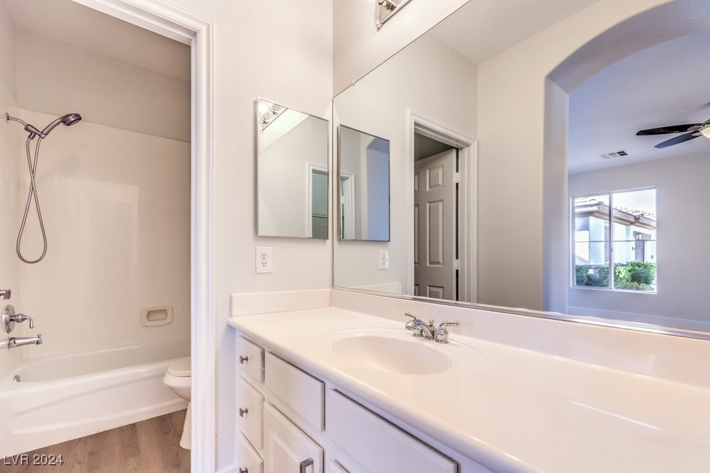 5845 Pristine Falls Avenue