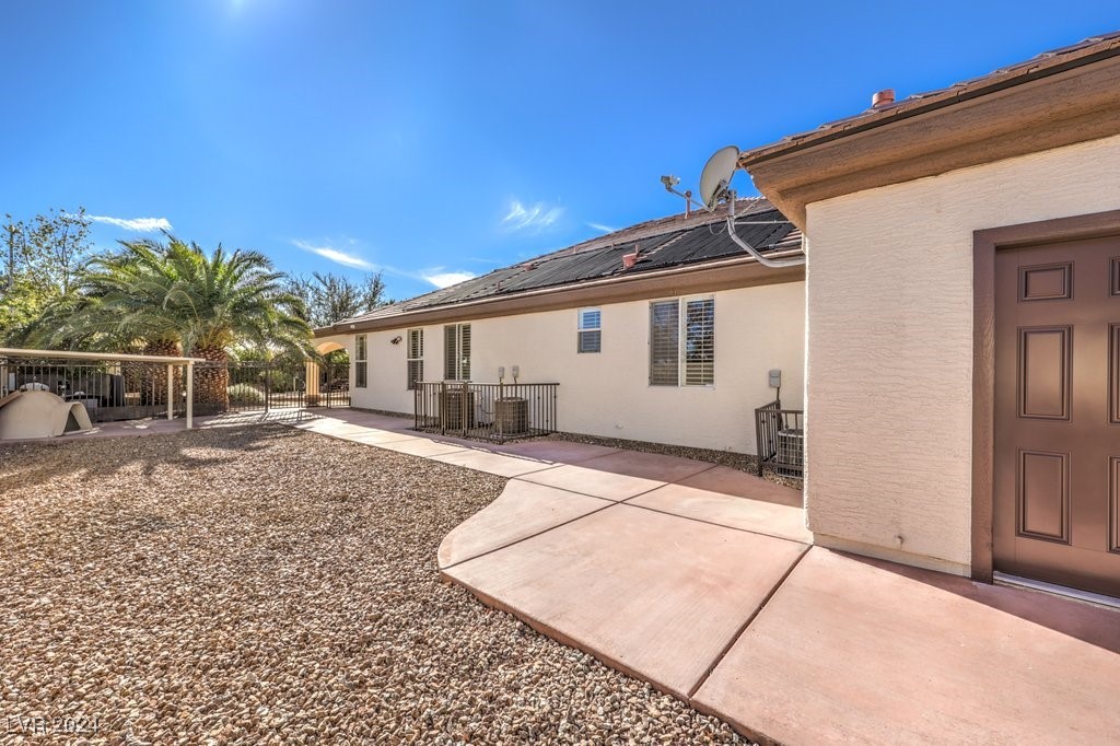 5845 Pristine Falls Avenue