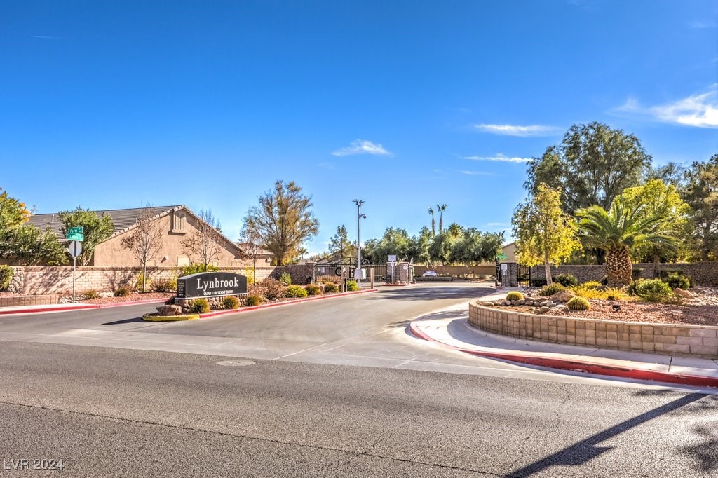 5845 Pristine Falls Avenue