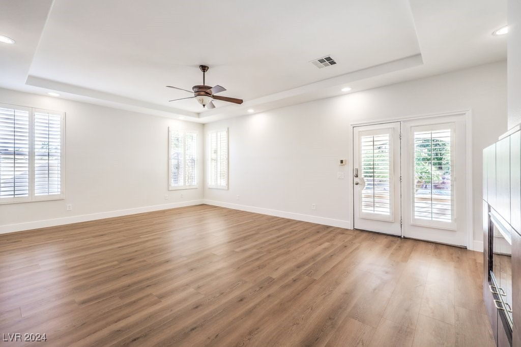 5845 Pristine Falls Avenue