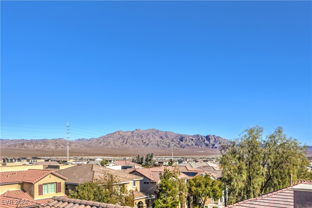 10439 Prairie Mountain Avenue