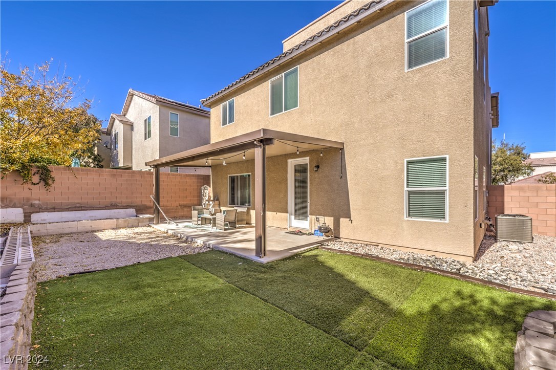 10439 Prairie Mountain Avenue