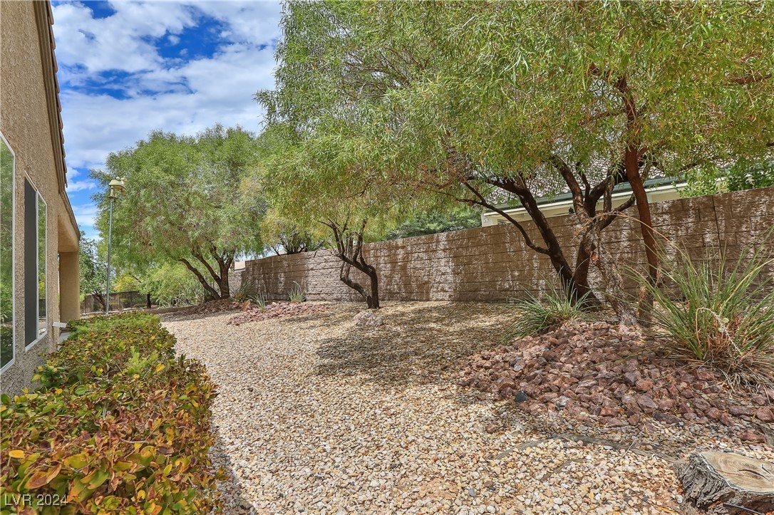 2264 Laurel Heights Lane