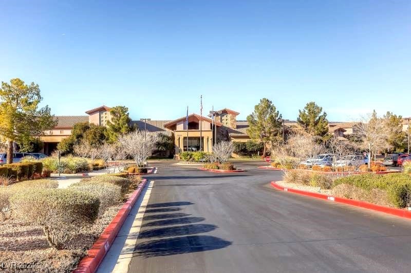 2264 Laurel Heights Lane