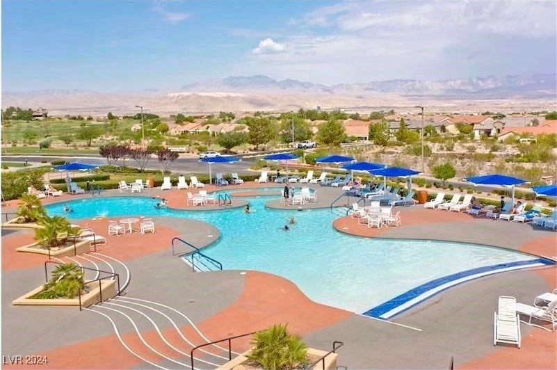 2264 Laurel Heights Lane