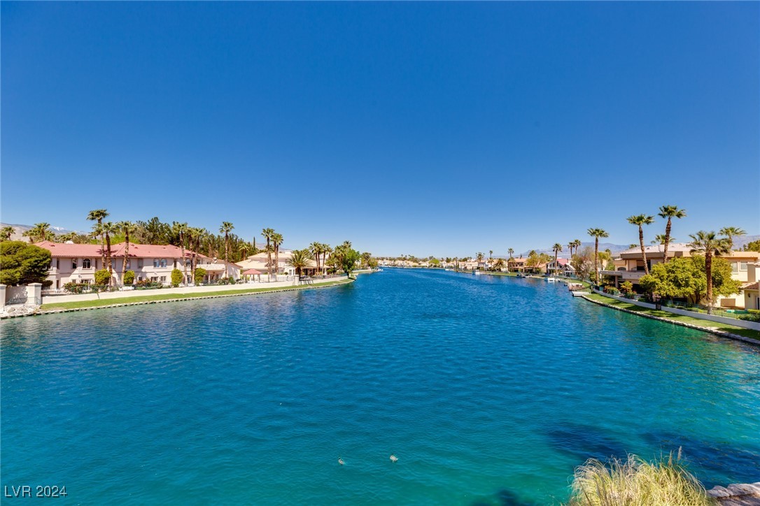 2736 Crystal Beach Drive