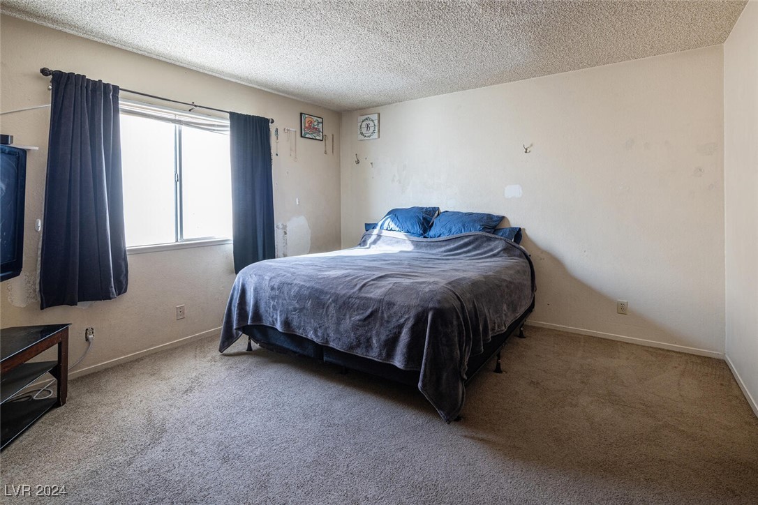 582 Grimsby Avenue
