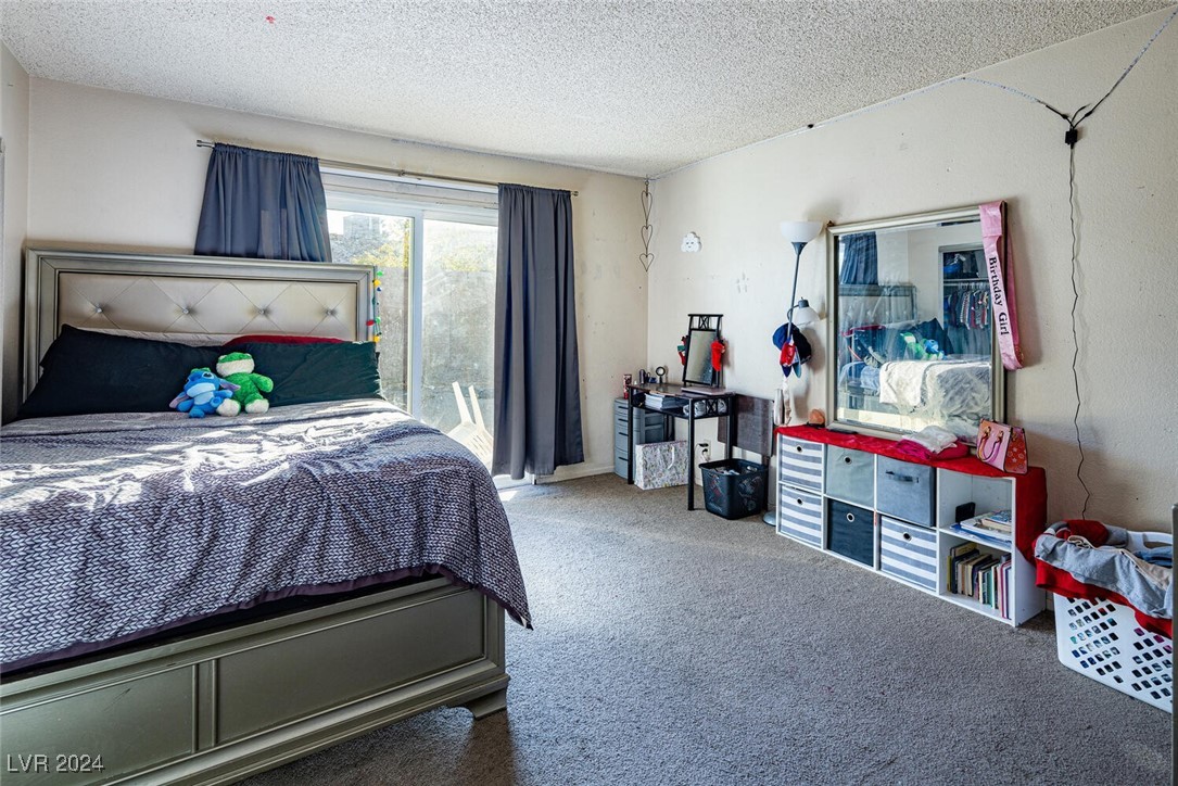 582 Grimsby Avenue