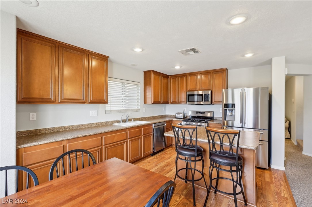 7822 Shingle Beach Street