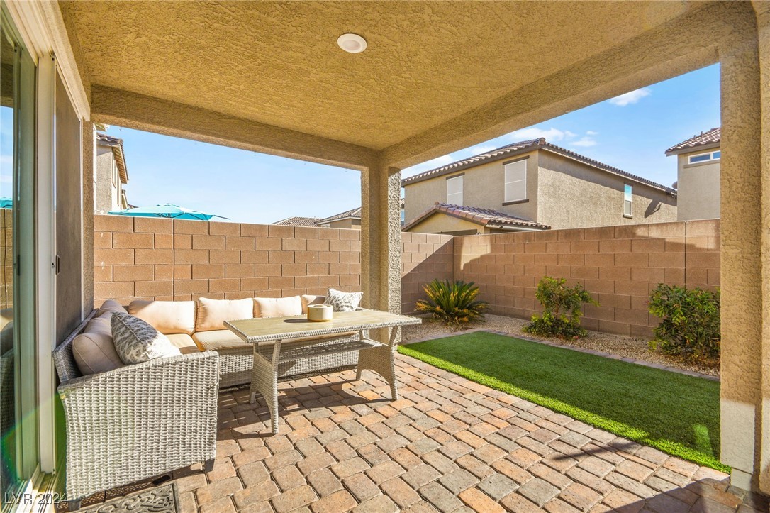 1231 Indigo Bluff Avenue