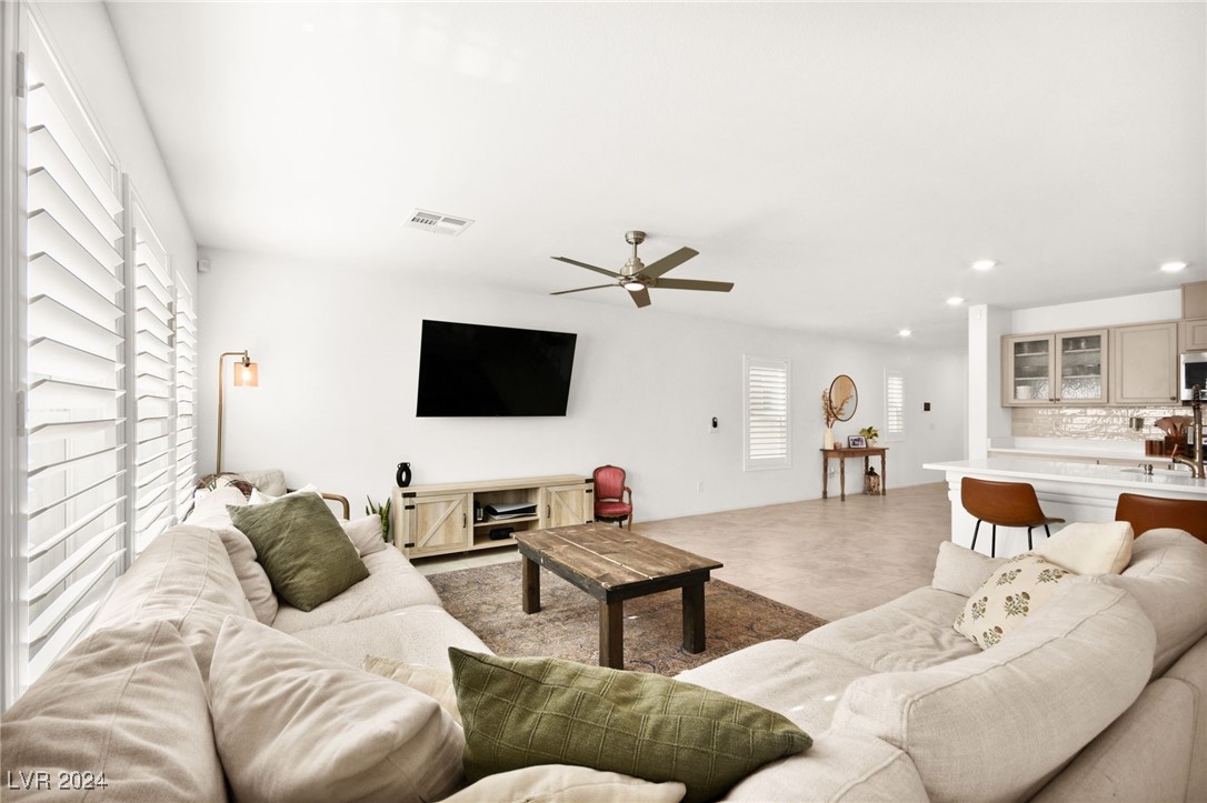 1231 Indigo Bluff Avenue