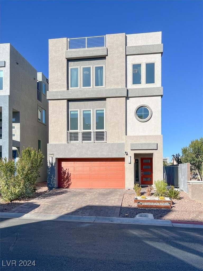 8028 Haywood Estate Avenue