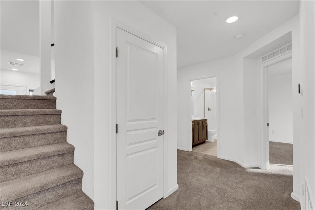 8028 Haywood Estate Avenue