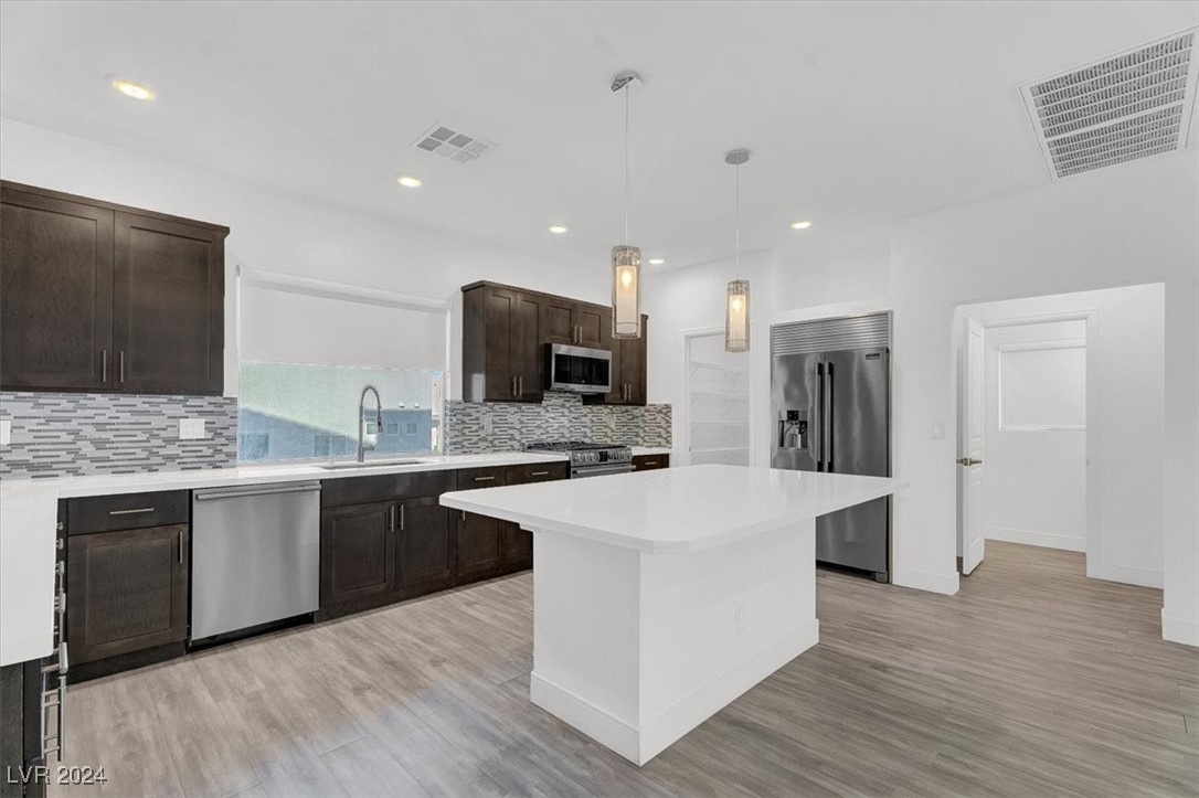 8028 Haywood Estate Avenue