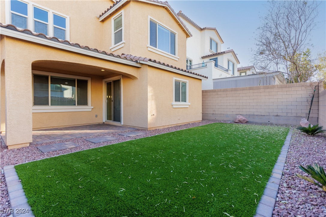 9936 Coyote Echo Court