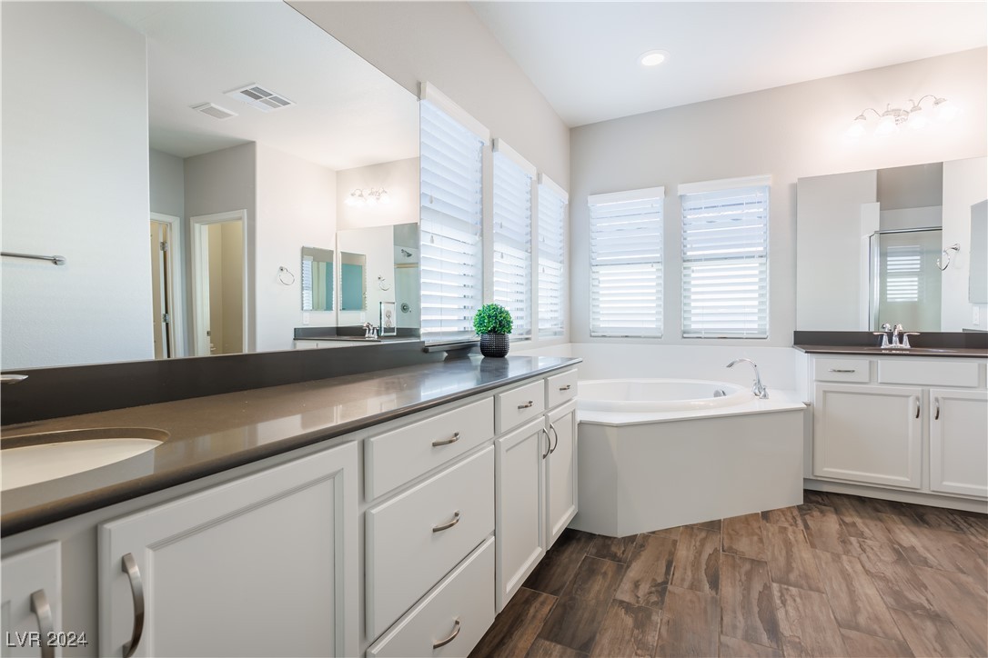 9936 Coyote Echo Court