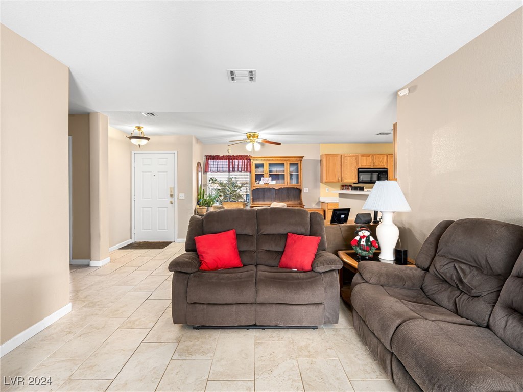 4259 Chocolate Street