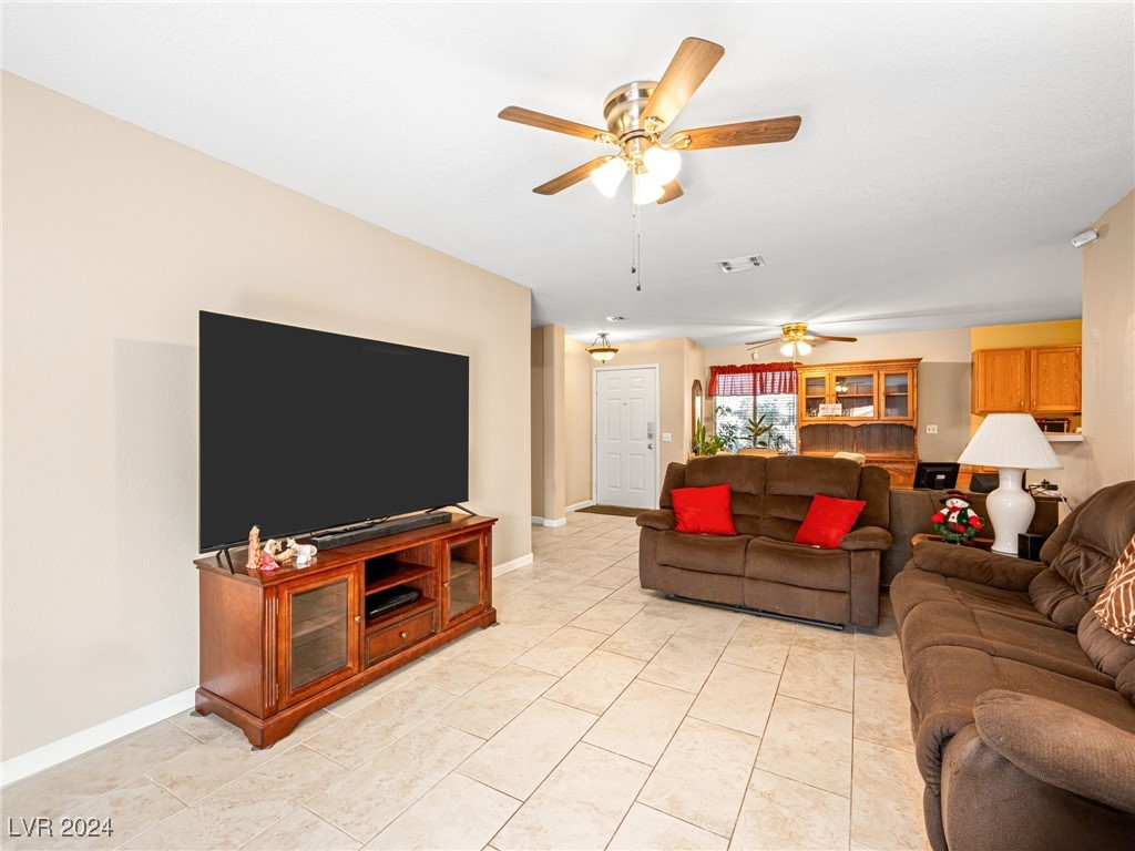 4259 Chocolate Street