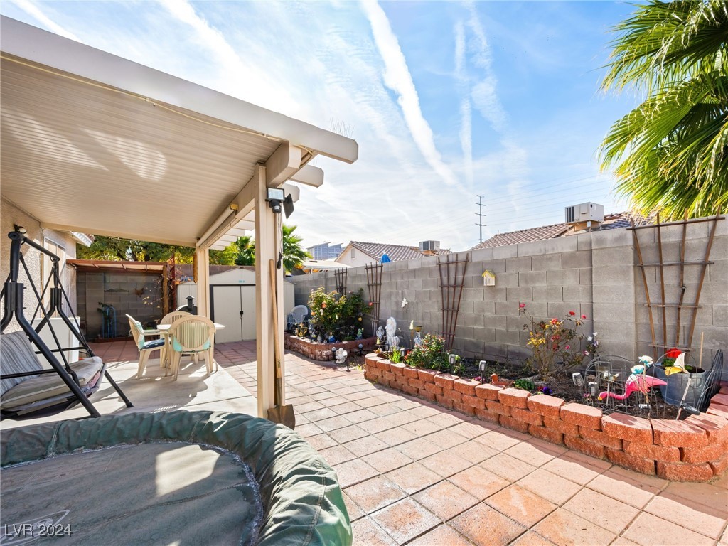 4259 Chocolate Street