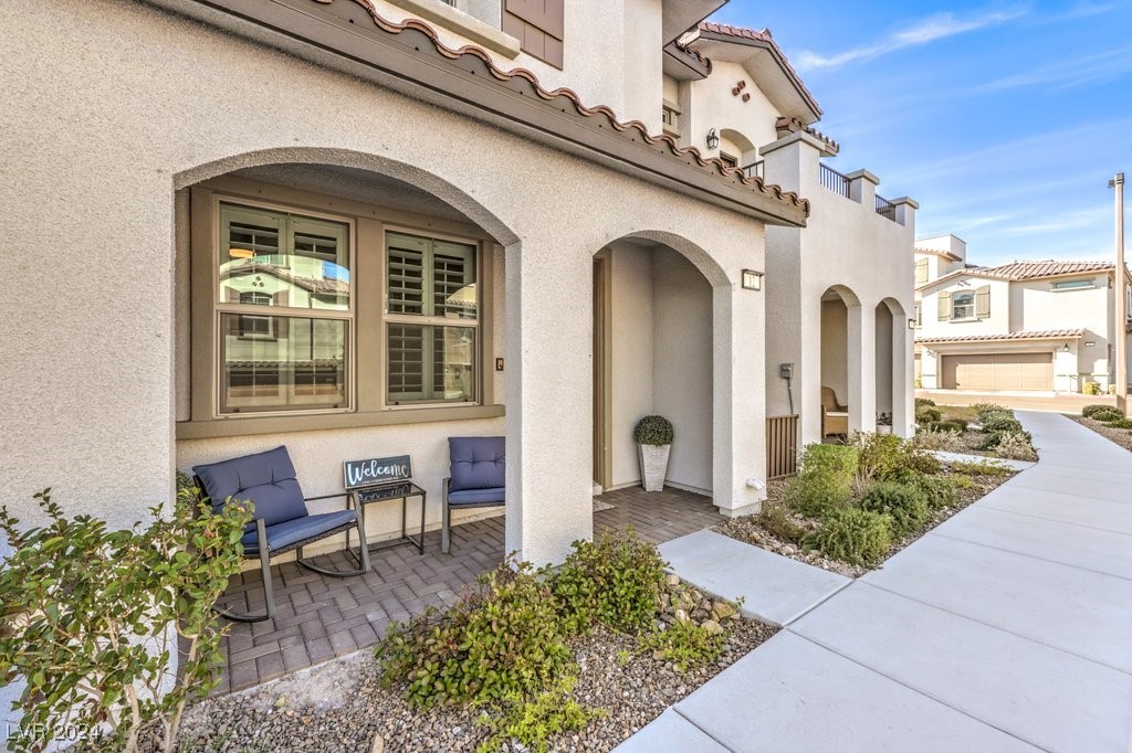 12 Lomita Heights Drive