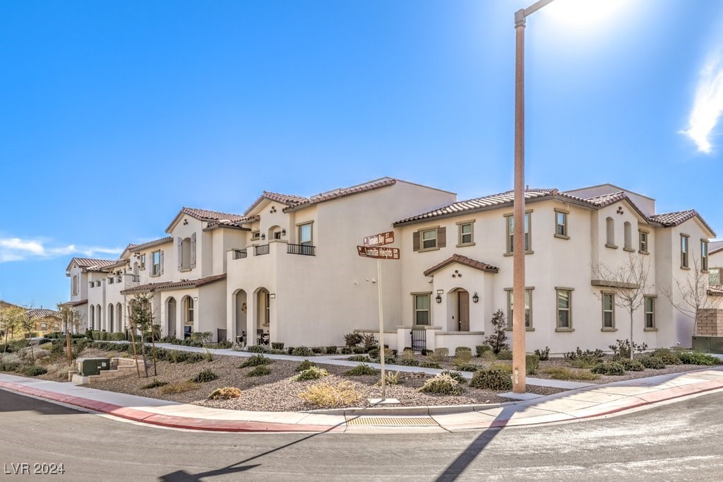 12 Lomita Heights Drive