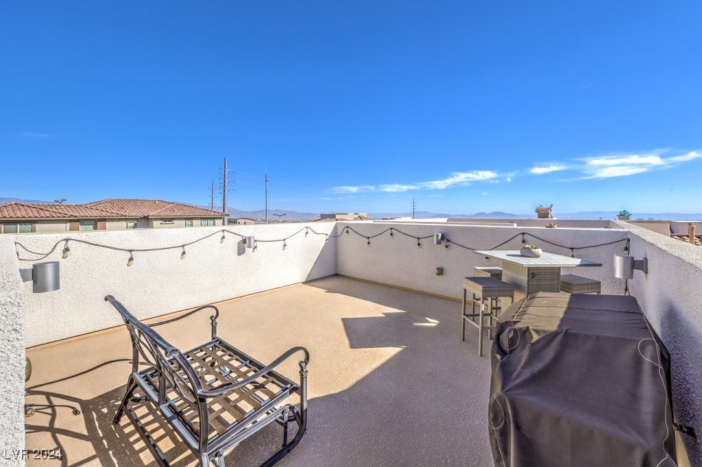 12 Lomita Heights Drive